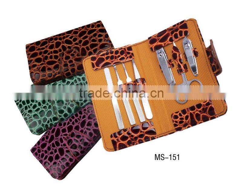 OEM Service slipper shape manicure sets wholesale