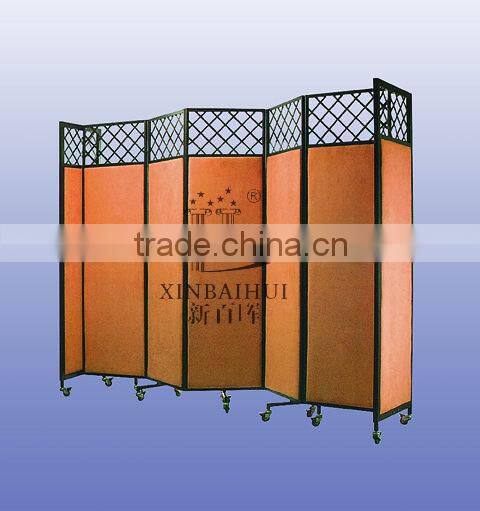 Room divider with wheels