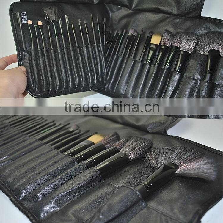 32 Piece Set Professional Cosmetic Makeup Brushes with Pouch Bag