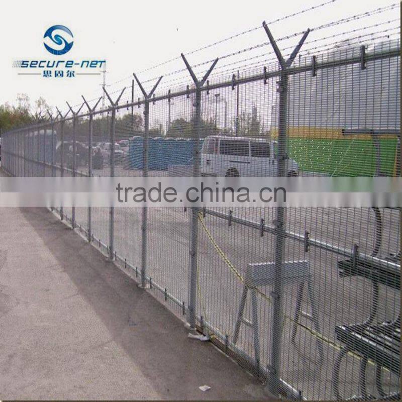 6ft / 7ft / 8ft Commercial Grade chain link fence with Barbwire Top