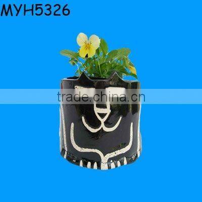 Vintage ceramic flower pots with tray