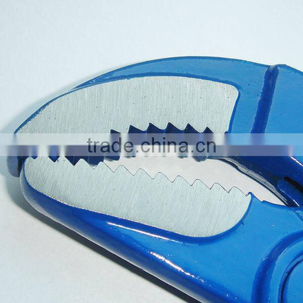 1.5" HD 45 Bent Nose Pipe Wrench