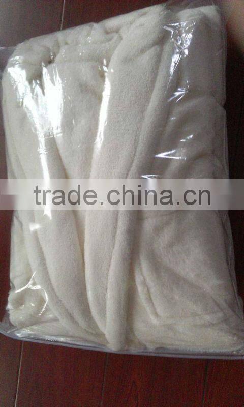 100% polyester women red coral fleece bathrobe with embroidery