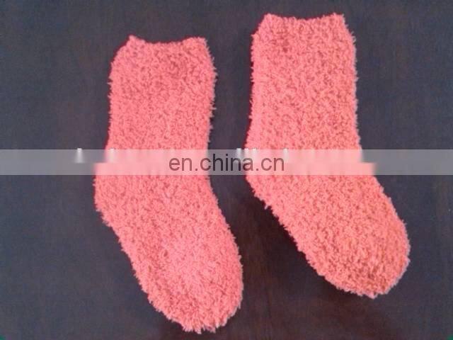 fuzzy toddlers socks soft feature