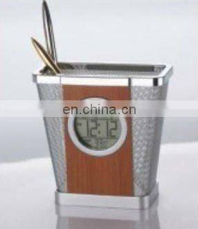 Modern Leather Penholder with Calendar