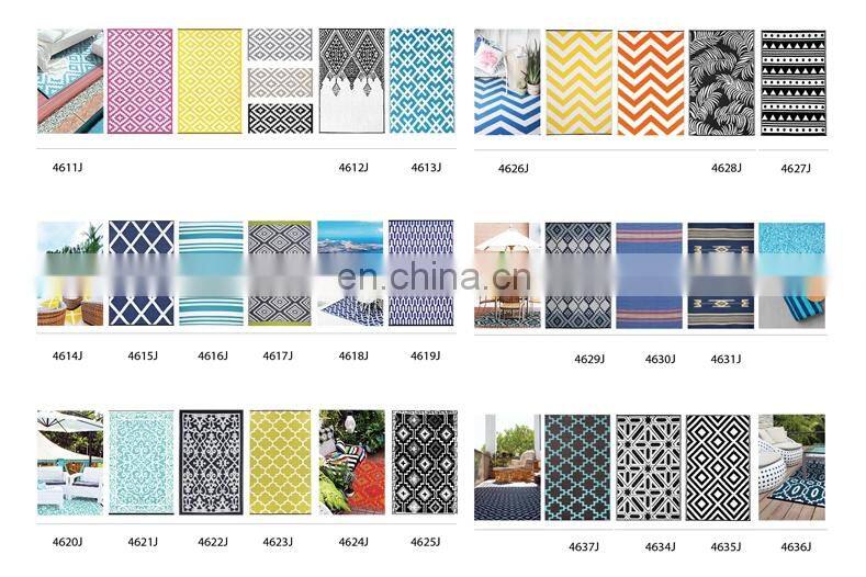 plastic (pp) foldable straw beach mat with inflatable pillow