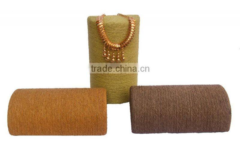 Luxury customized size of resin necklace display bust face display and exhibition for jewelry shop counor necklter and window