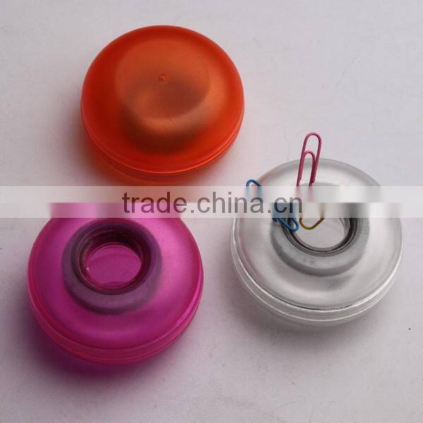 Tomato Doughnut Shaped Paper Clip Dispenser Holder