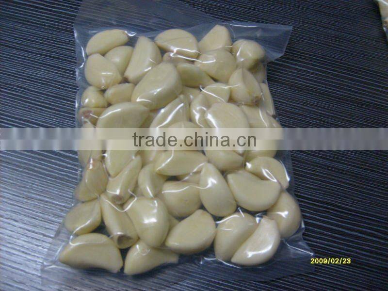 Peeled garlic,garlic cloves