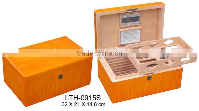 Lacquer surface wooden humidores