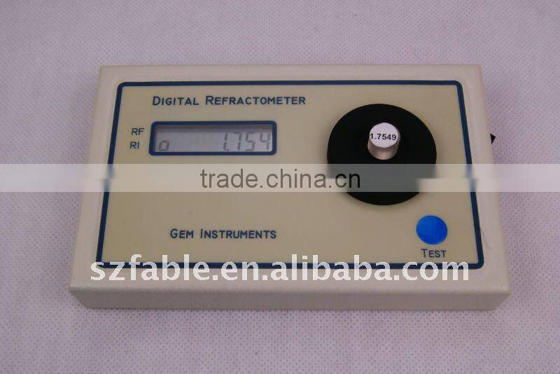 Digital refractometer for gem testing