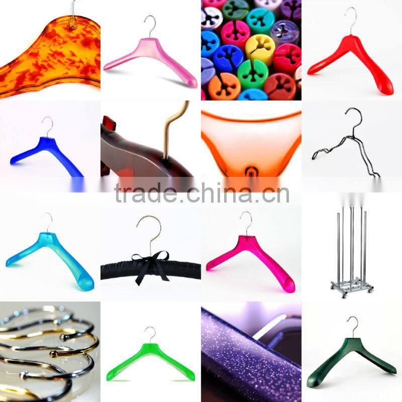 Japanese Durable Plastic Luxury Suits Hanger for Luxury Sports Wear