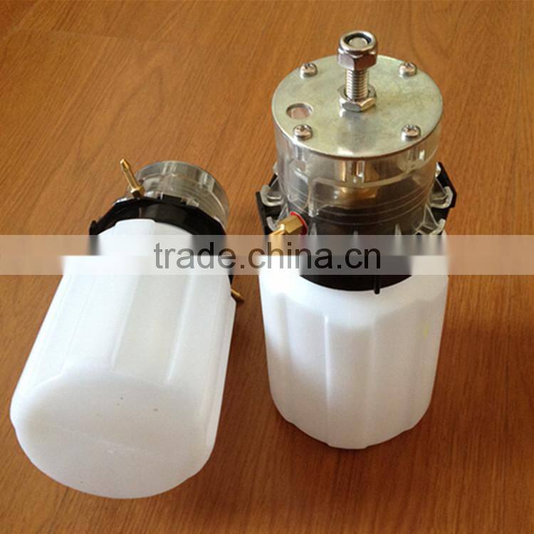 High Quality Plastic Vacuum Pump Oil Pot