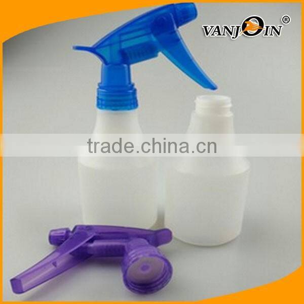 Empty 250ml 8oz Plastic bottles with blue Trigger Sprayers for Cleaning Gardening