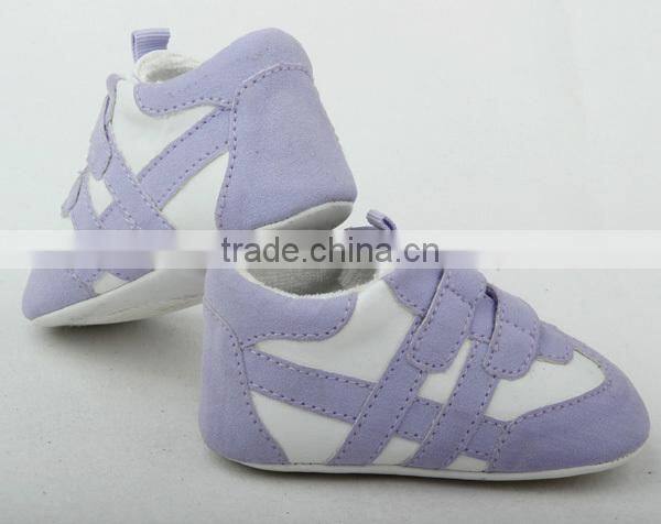 Wholesale breathable purple soccer shoes for babies