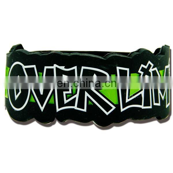 Color filled silicone wristband bracelet