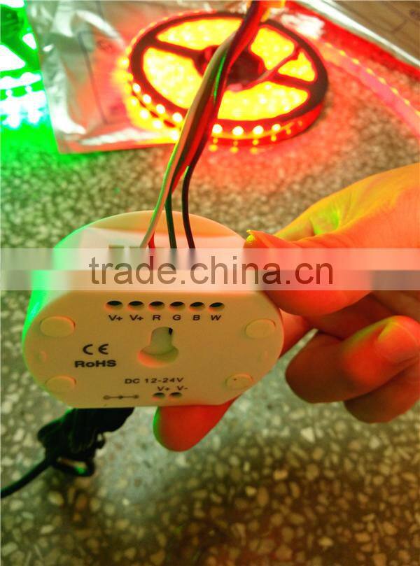 New Arrival Cheap 4CH RGBW LED Strip Light Bluetooth LED Controller with English, Francais, Espanol, Italiano Android & IOS APP
