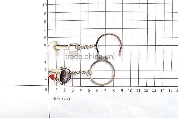 2015 Hot selling custom logo metal promotional gifts keychains