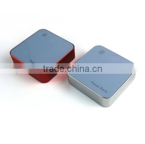 Square 2 USB ports mobile phone power bank with digital capacity display 6000mAh