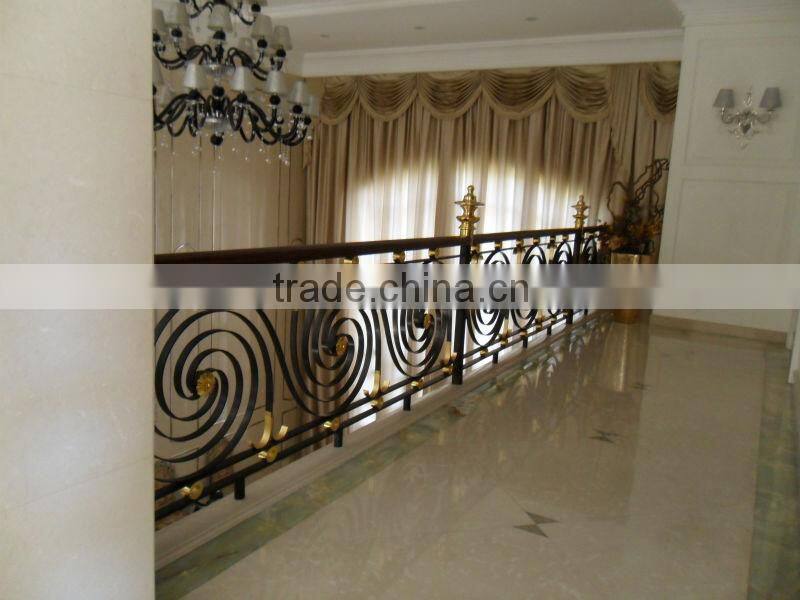 2014 Top-selling interior wrought iron stair handrail