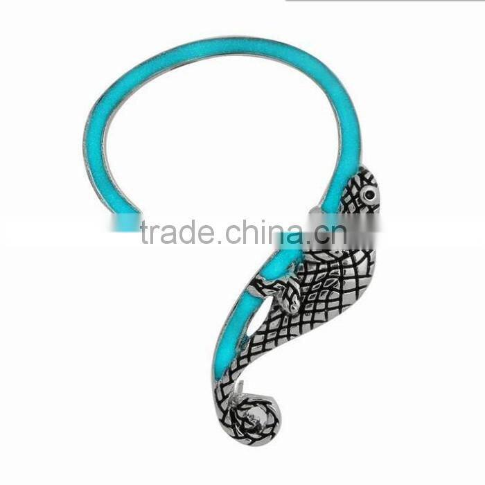 Wholesale animal jewelry antique silver plated lizard charm noctilucent earring