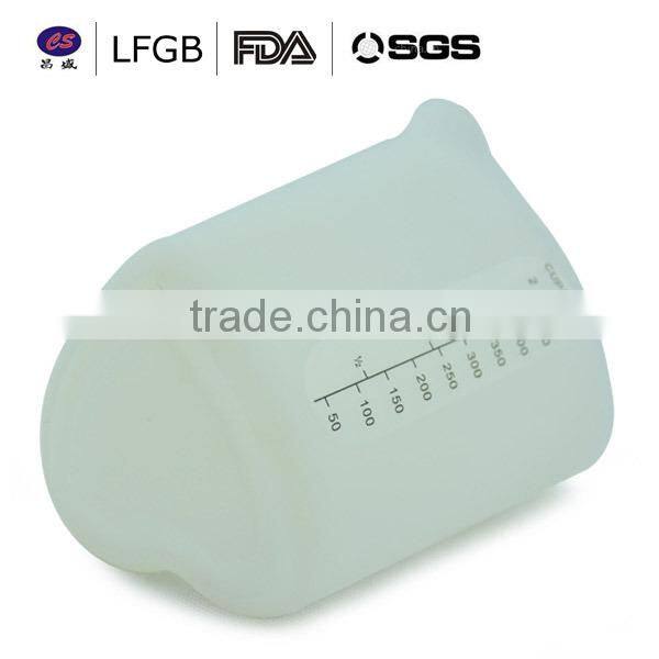 2014 new design fashionable customized factory price heart shape silicone cup