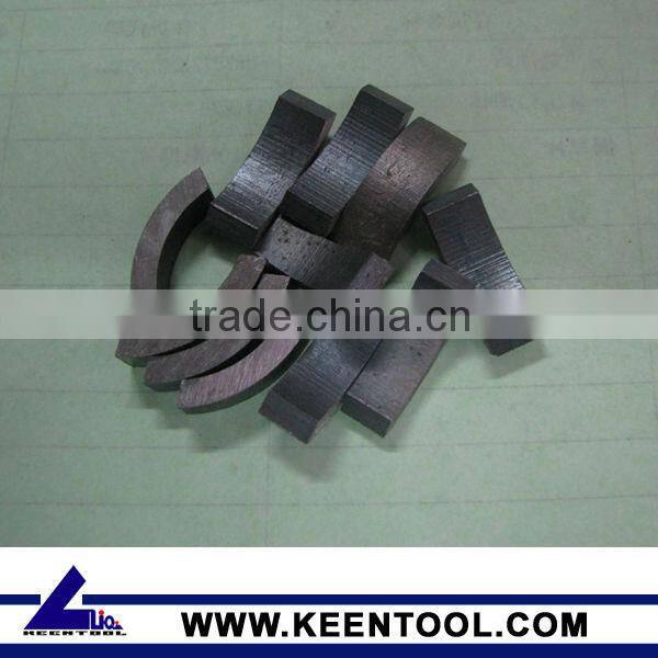 Diamond tipped circular saw blade