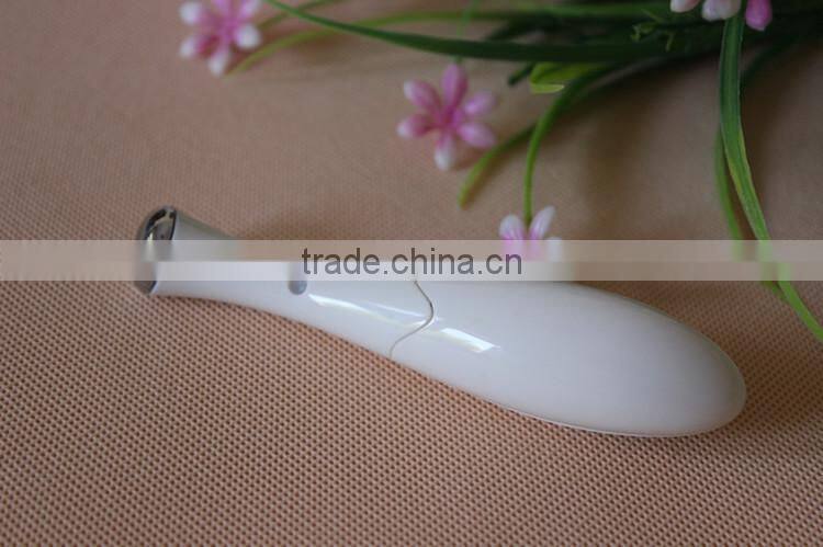 Wholesale OEM Eyes Routine Pampering Device Eyes Black Circles Bags Fine Wrinkles Removal Massage Pen