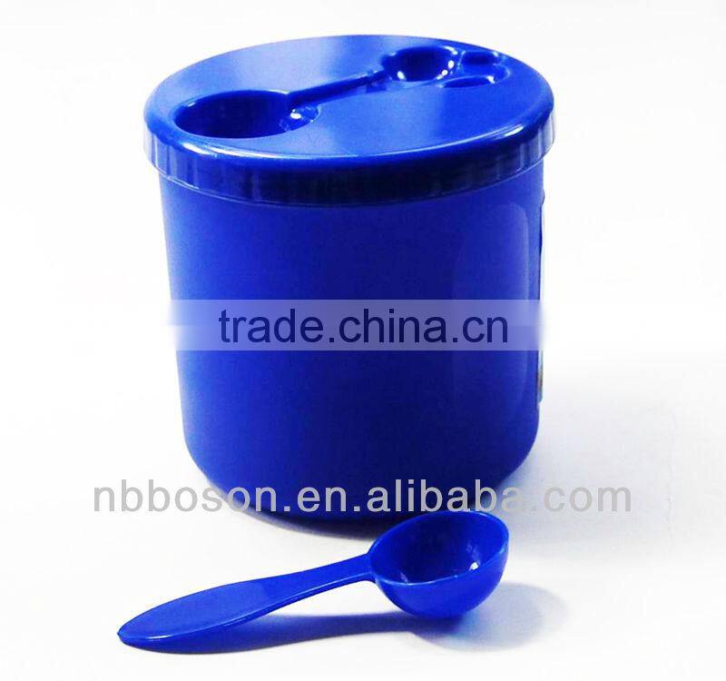 1.3L cylindrical plastic storage with spoon