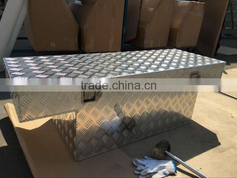 Aluminum Flat Plate Side Mount Tool Box, Silver