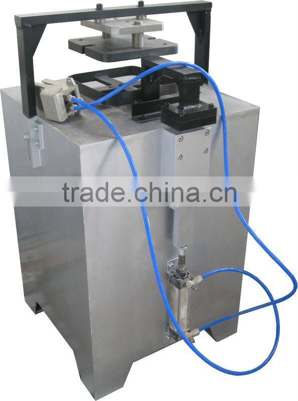 Yongxin aerosol can lining compound machine