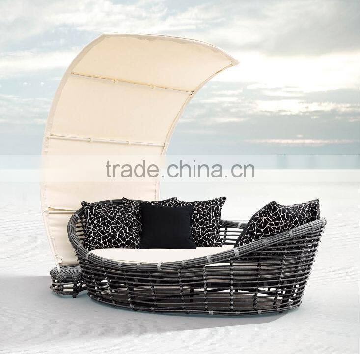 Outdoor Rattan Furniture Garden Chaise Lounge (BF10-R107)