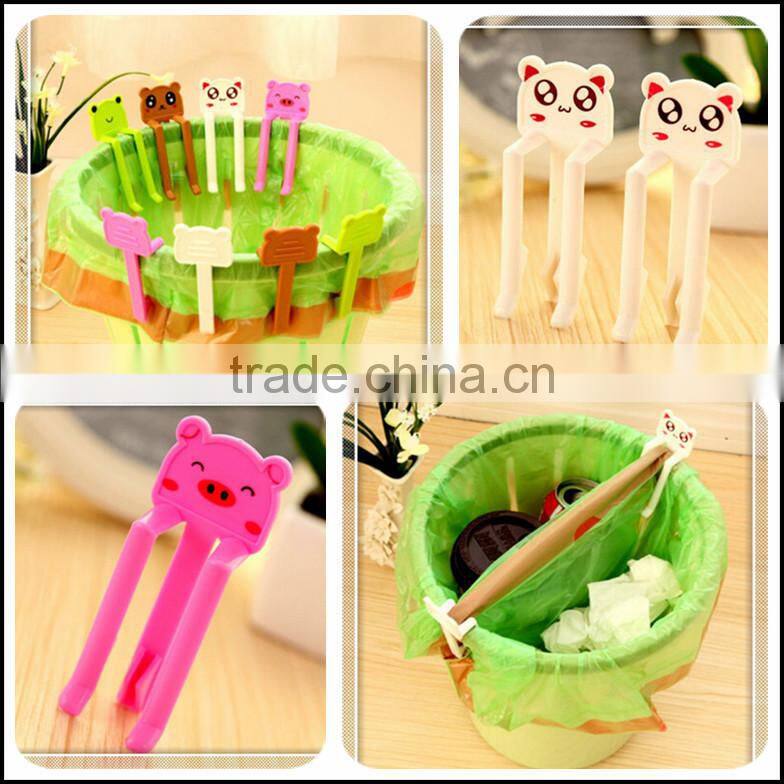 New product of 2015 lovely cartoon garbage bag holder clip plastic trash bag holder clip