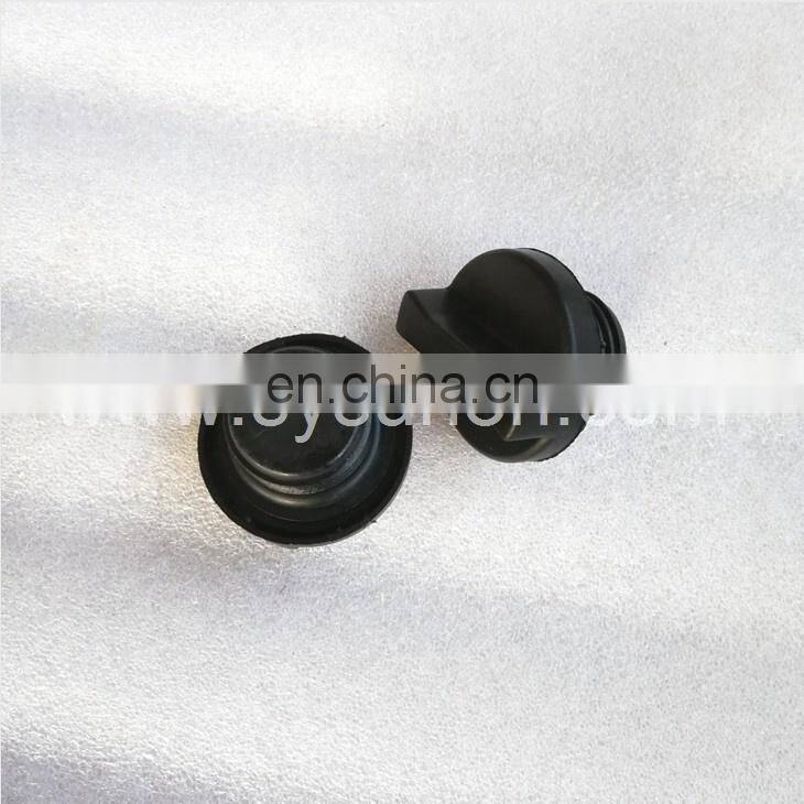 In stock ISF ISF2.8 ISF3.8 Diesel engine Oil Filter cap 4946237