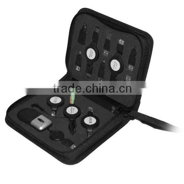 Multifunctional travel set for smart phone