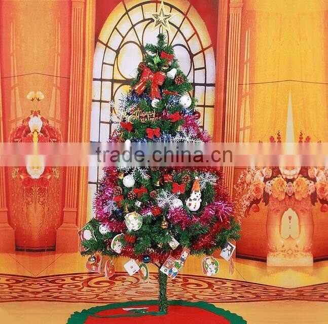 enviroment friendly New Design High Quality Xmas Tree with decorative light LED for Christmas Day