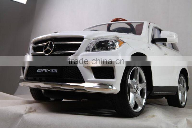 Mercedes Benz License Ride on toy car with four driving motors
