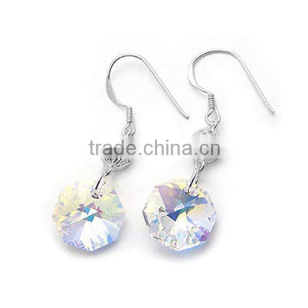 2016 noble beautiful in color crystal earrings
