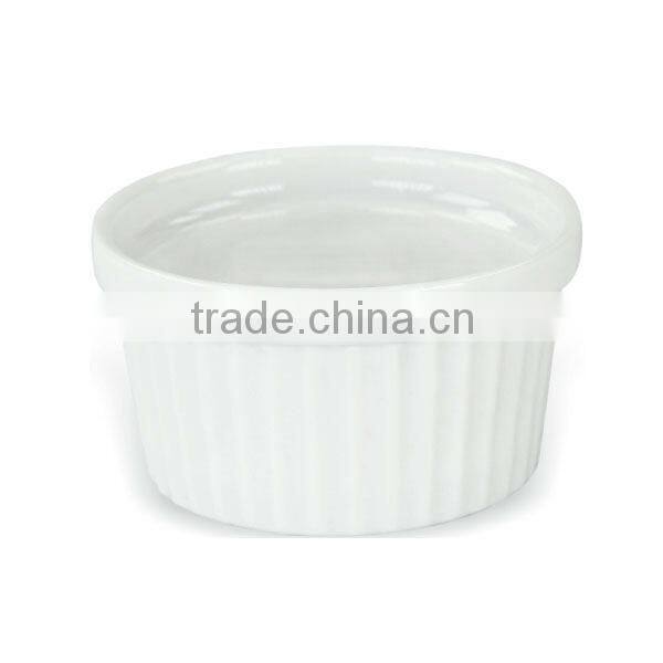 White color Souffle ceramic baking cup