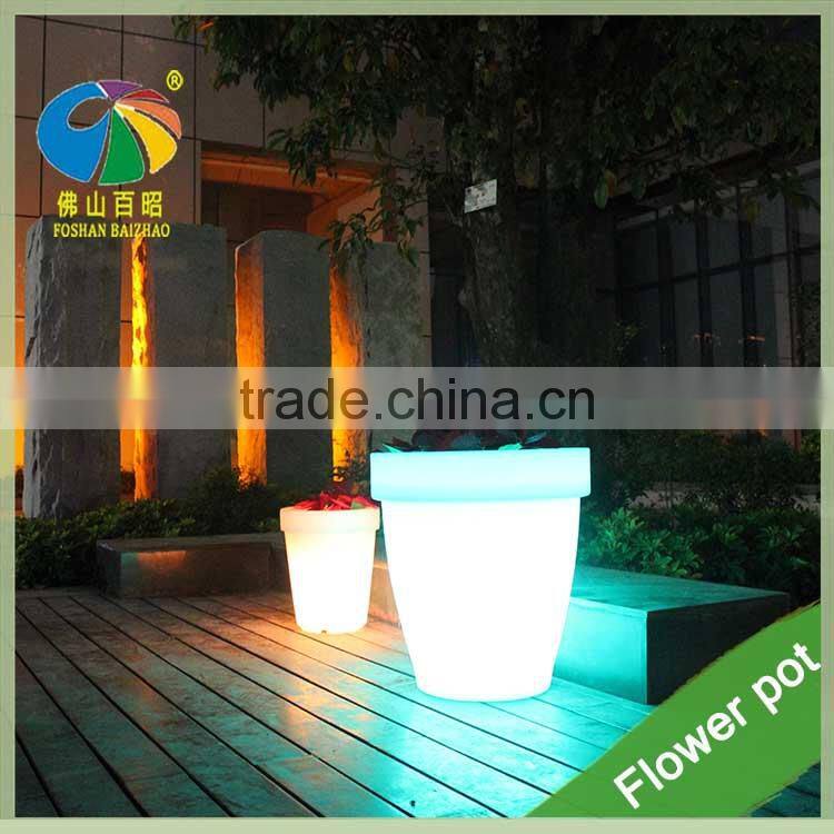 PE Waterproof LED Garden Pots for Gardening