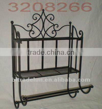 metal standing towel racks