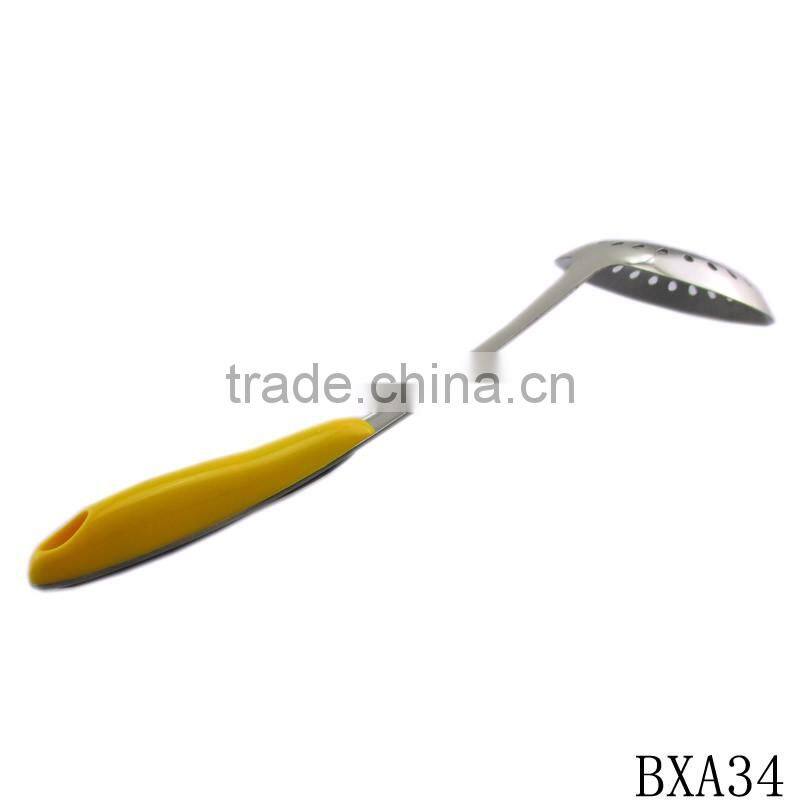2016 New design factory price stainless steel strainer ladle