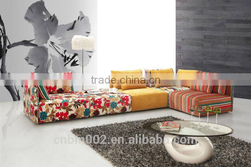2014 Modern fabric sofa colorful styles OEM service