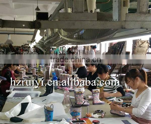 Factory best price customized wholesale antiskid vulcanized good quality pure wellington garden boots