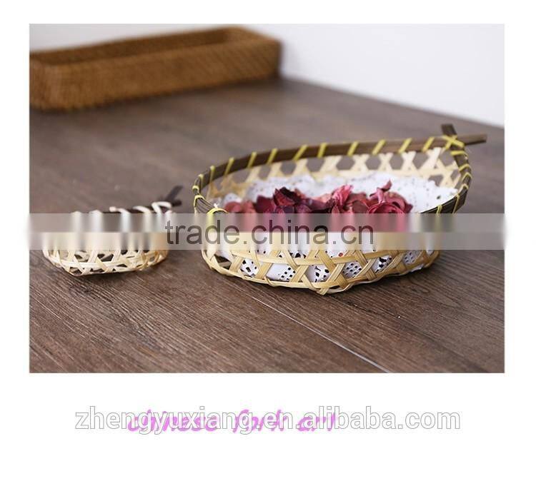 Bamboo woven snacks basket for restaurant and dining room