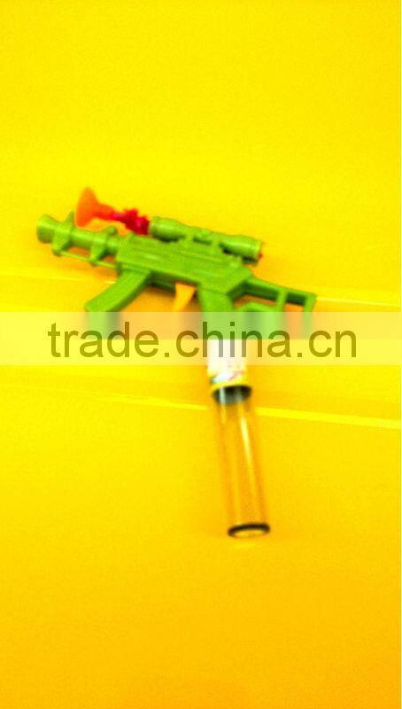 2015 New Product Whistle Gun Toy Candy