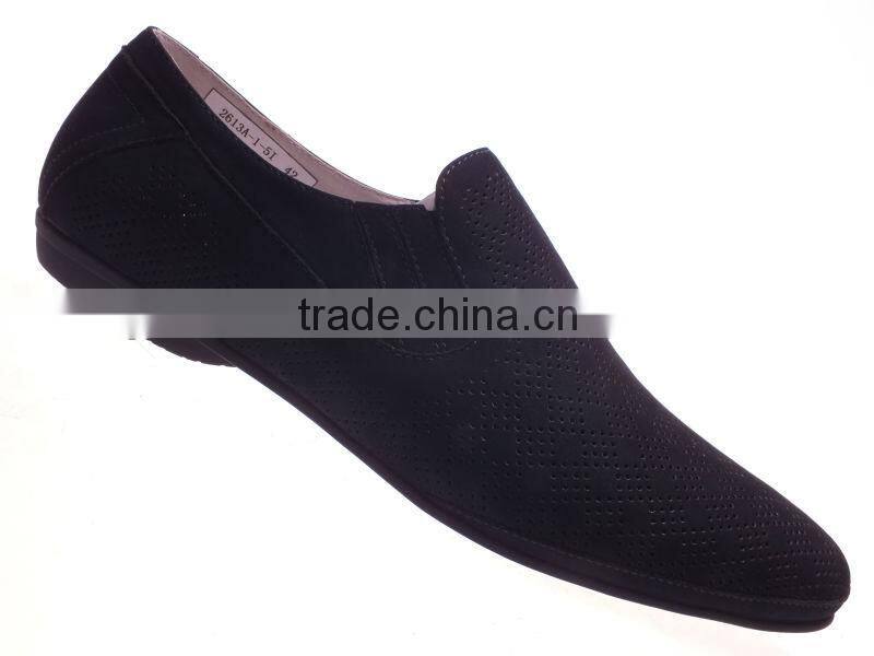 Unique casual shoes for men with holes on the upper 2014