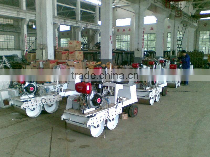Mini walking road roller, hydraulic walking behind vibratory road roller