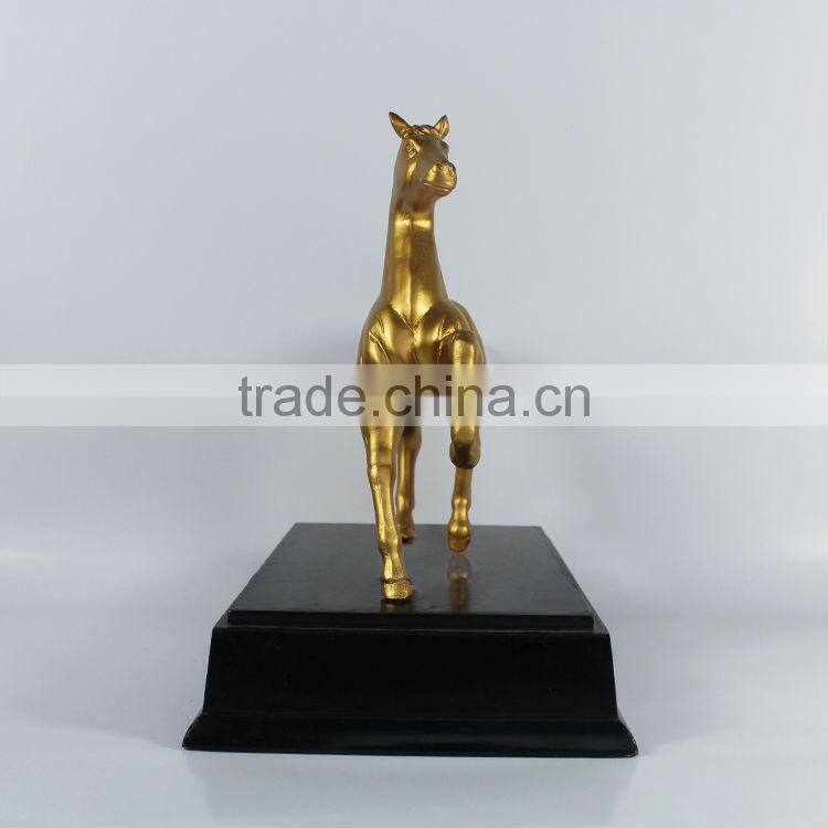 Resin gold plate horse modern sculpture