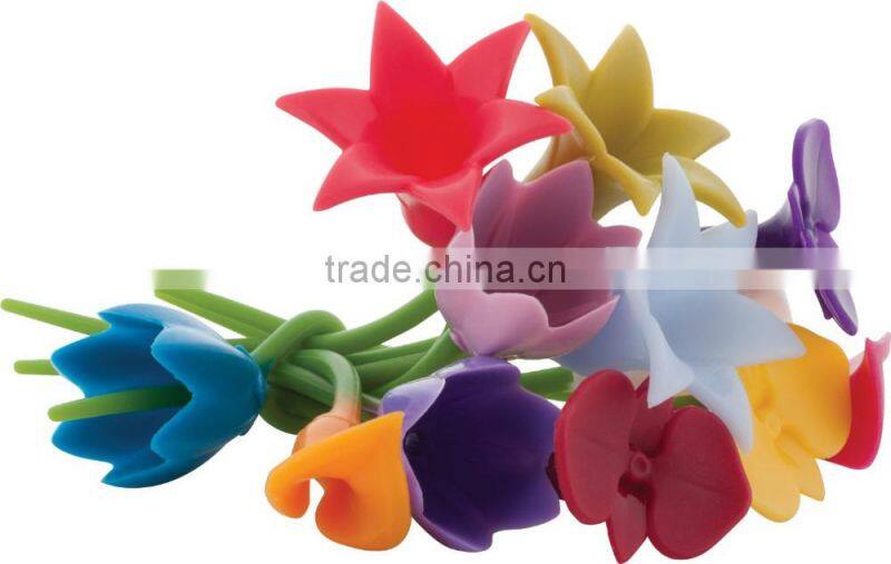 Wholesale 3D Designed FDA /LFGB Food Grade Glass Drink Cup Identifier Silicone Tea Cup Party Glass Marker